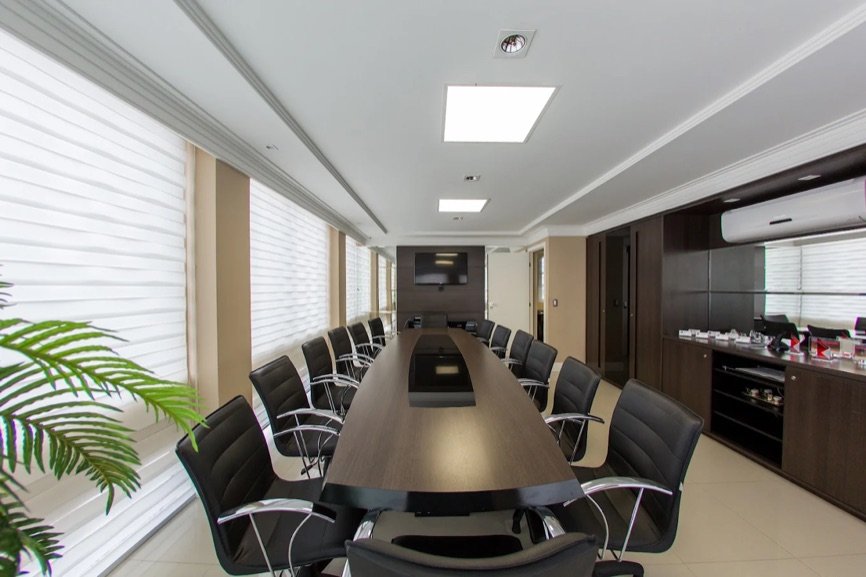 Sala de reuniões do Rücker Curi